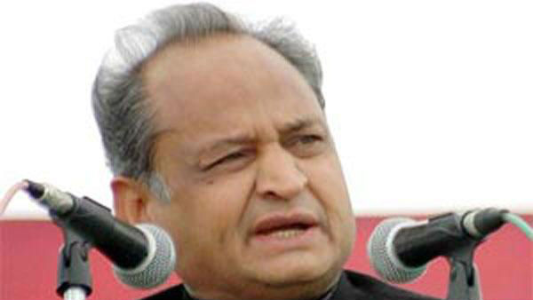 త్వరలో బలపరీక్ష, కేబినెట్ విస్తరణ.. త్వరలో బలపరీక్ష, కేబినెట్ విస్తరణ..