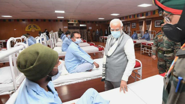 PM Modi meets soldiers injured in Galwan face off at leh hospital