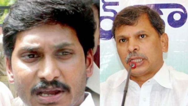 ఇప్పుడే తరలింపు వద్దు..