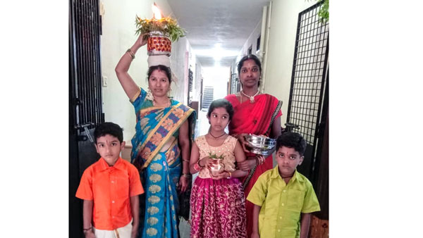 Know All About Lal Darwaza Bonalu, How it Is Celebrated Know All About Lal Darwaza Bonalu, How it Is Celebrated