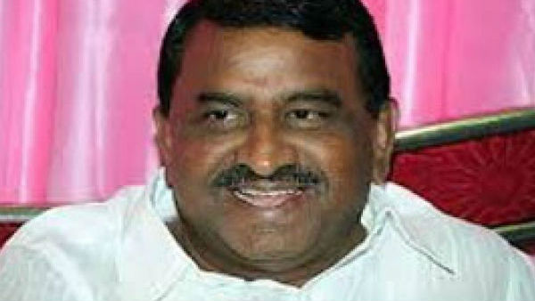 ఈఎస్ఐ కుంభకోణంలో ఆరోపణలు ఎదుర్కొన్న మాజీ మంత్రి పితాని