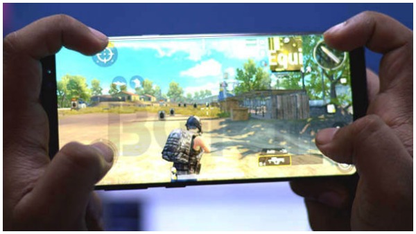 షాక్ తిన్న తల్లిదండ్రులు... షాక్ తిన్న తల్లిదండ్రులు...