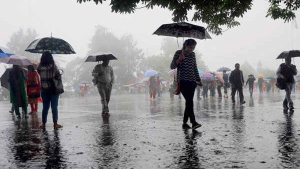 వర్షాకాలం కరోనా విజృంభిస్తుందన్న వైద్యులు.. ఆందోళన చెందుతున్న ప్రజలు.. వర్షాకాలం కరోనా విజృంభిస్తుందన్న వైద్యులు.. ఆందోళన చెందుతున్న ప్రజలు..