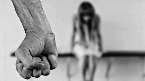 వాడిని అక్కడే పెట్టండి