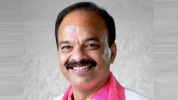 ఎంపీ రంజిత్ రెడ్డి ఏడు అంబులెన్సులు...