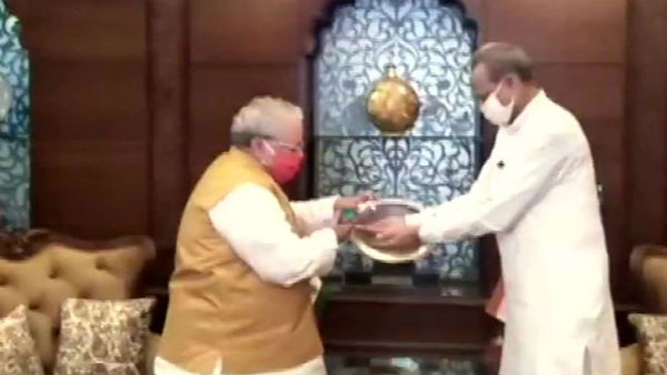 గవర్నర్‌తో భేటీ..