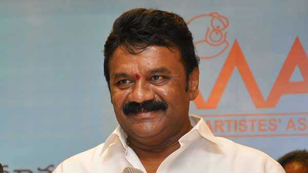 కనిపించకపోతే పాలన ఆగిందా..? కనిపించకపోతే పాలన ఆగిందా..?
