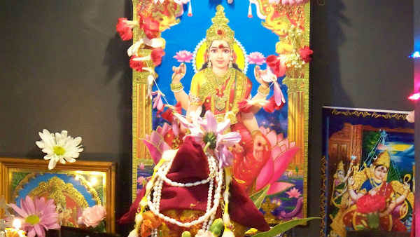 పార్వతీదేవికి వివరించిన మహాశివుడు