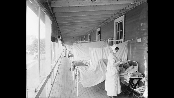  100 ఏళ్ల క్రితమే సినిమాలు, నాటకాలు బంద్