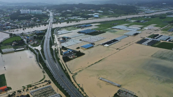 అతి భారీ నష్టం.. అతి భారీ నష్టం..