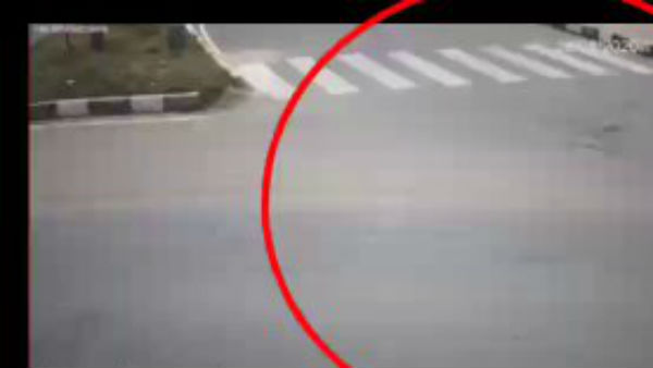 liquor mafia: car crash the police, he escaped liquor mafia: car crash the police, he escaped