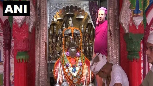 ప్రధాని కోసం నేతన్న ప్రత్యేక వస్త్రం..