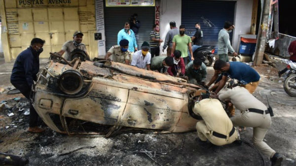 మేక తల అనుకున్నాడా ? మేక తల అనుకున్నాడా ?