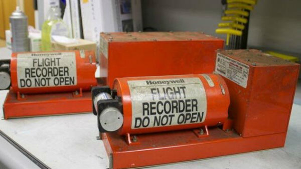  విమాన ప్రమాదంలో కీలకంగా బ్లాక్ బాక్స్