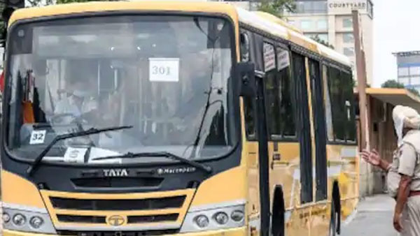 ఉలిక్కిపడ్డ ప్రయాణికులు...