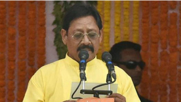 క్రికెట్‌లోనే కాదు.. క్రీడామంత్రిగానూ సేవలు