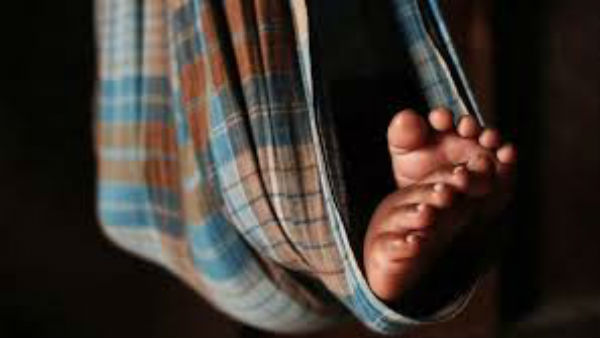 కూతురుకు మాయమాటలు చెప్పి.. కూతురుకు మాయమాటలు చెప్పి..