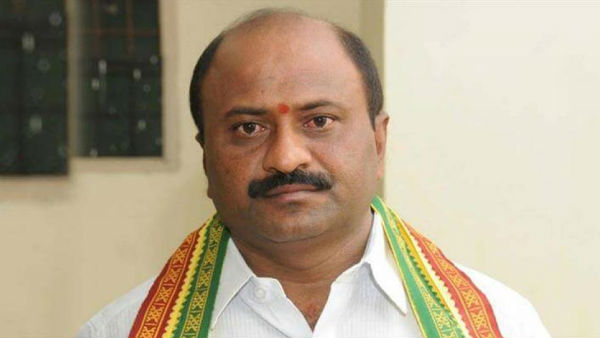 ఇంజనీర్ల అసమర్ధత వల్లే అభివృద్ధి లేదని మండిపాటు 