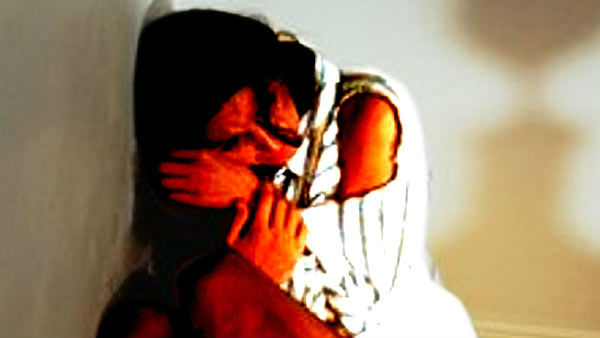 ప్రమాదానికి గురైన సోదరి... ప్రమాదానికి గురైన సోదరి...