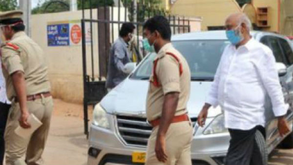 కడపకు తరలివచ్చిన కార్యకర్తలు