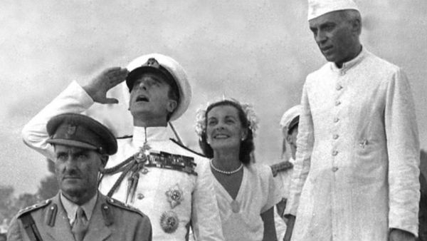  జ్యోతిష్యులు ఏం చెప్పారు..?