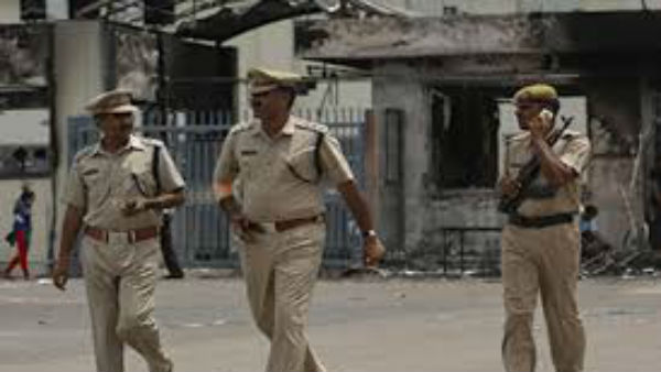 తప్పుగా ప్రవర్తిస్తే చర్యలు తప్పవు