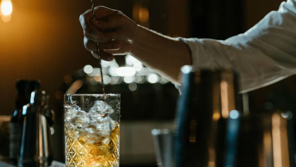 సెప్టెంబర్ 1 నుంచి క్లబ్బులు, పబ్బులు, బార్లు ఓపెన్..