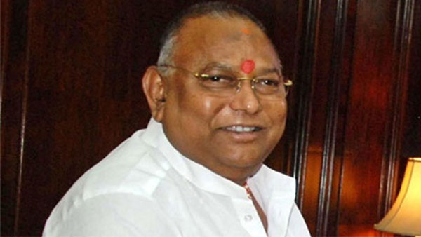 రాయపాటి ఫ్యామిలీపై ఫోకస్?