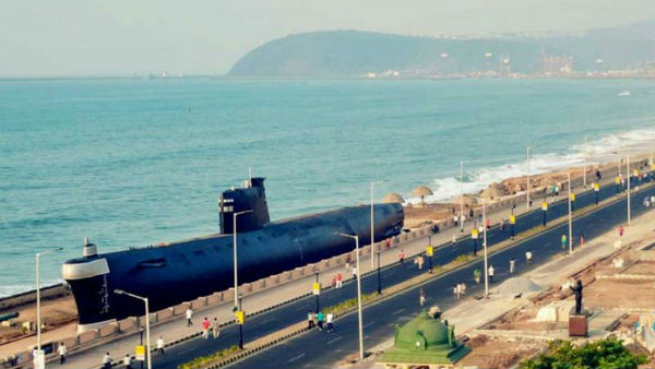 విశాఖలో మారిన సీన్...