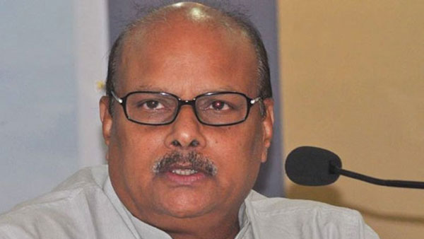 సెలెక్ట్ కమిటీ వద్ద పెండింగ్ బిల్లులు.. మళ్ళీ సభలో పెట్టటం తప్పు