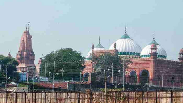 నాటి తీర్పును కొట్టేయండి..