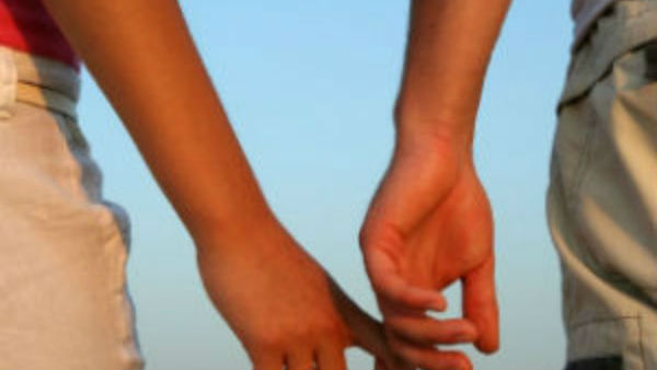 సోదరుడి ఫిర్యాదుతో.. జ్యోతి, ఆమె ప్రియుడు కటకటాల్లోకి..