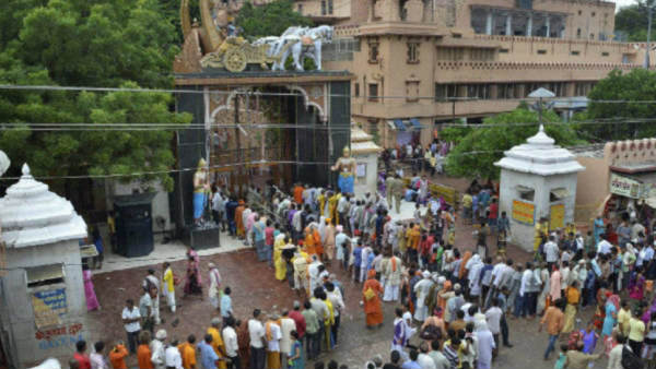 పిటిషన్ లో ఏముందంటే..