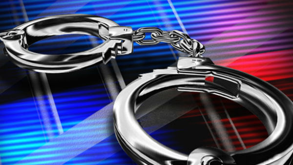 రెడ్ హ్యాండెడ్‌గా పట్టుకున్న పోలీసులు