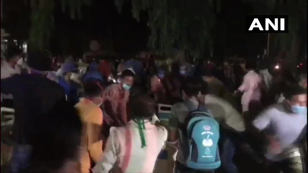 Vadodara:Fire Breaks Out at COVID Ward of Sir Sayajirao General Hospital Vadodara:Fire Breaks Out at COVID Ward of Sir Sayajirao General Hospital