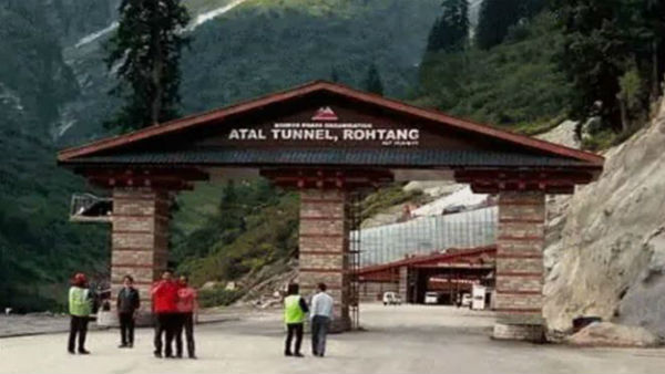 పదేళ్ల టన్నెల్ నిర్మాణంలో అనేక సవాళ్లు.. పదేళ్ల టన్నెల్ నిర్మాణంలో అనేక సవాళ్లు..