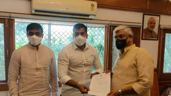 AP Water resources minister Anil Kumar Yadav meets Jal Shakti Minister Gajendra Singh Shekhawat