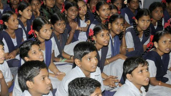  కరోనా నిబంధలతో స్కూల్స్ నిర్వహణకు కేంద్రం నిర్ణయం 