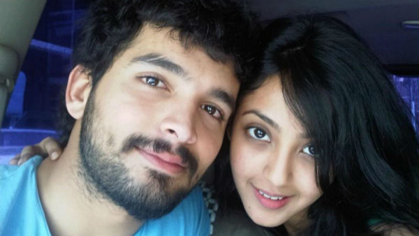 వానతో డెబ్యూ.. వానతో డెబ్యూ..