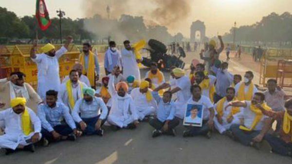 దేశ రాజధానిలో ఉద్రిక్త పరిస్థితులు దేశ రాజధానిలో ఉద్రిక్త పరిస్థితులు