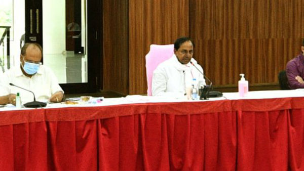 ప్రజాప్రతినిధులతో భేటీ