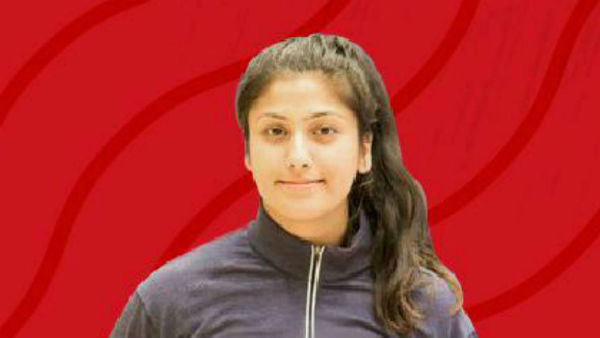 ఇంతకీ ఎవరా బ్యూటీ? ఇంతకీ ఎవరా బ్యూటీ?