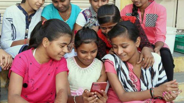 సమస్యలను పరిష్కరించాలన్న విజ్ఞప్తులు...