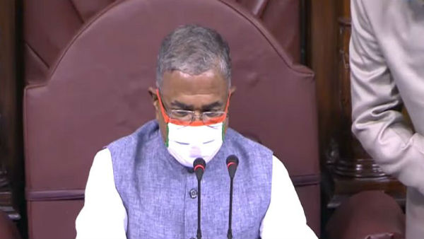  ఎంపీల ప్రవర్తనకు నిరసనగా డిప్యూటీ చైర్మన్ హరివంశ్ ఒక రోజు నిరాహార దీక్ష