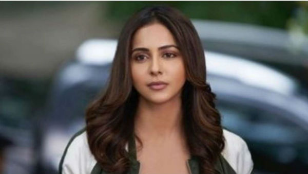 సమాచార శాఖ మార్గదర్శకాలకు భిన్నంగా.. సమాచార శాఖ మార్గదర్శకాలకు భిన్నంగా..