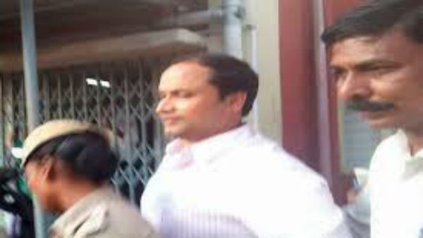 అవినీతి ఆరోపణలకు చెక్ ... శేఖర్ రెడ్డికి క్లీన్ చిట్ .. ఊరట అవినీతి ఆరోపణలకు చెక్ ... శేఖర్ రెడ్డికి క్లీన్ చిట్ .. ఊరట