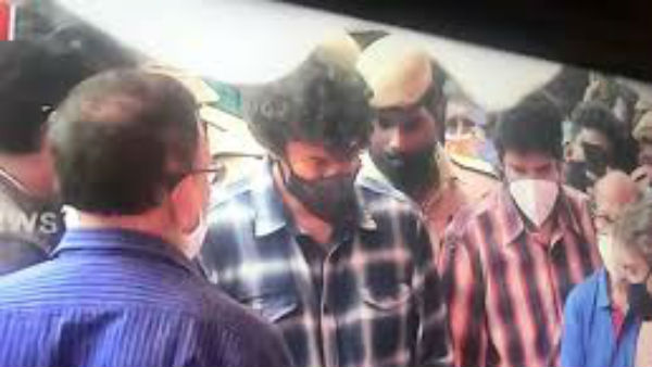 సూపర్ స్టార్ విజయ్ హాజరు....