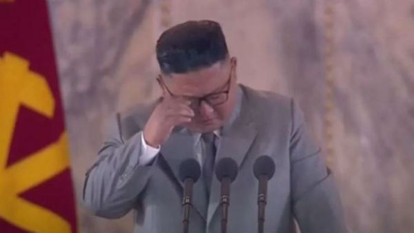 కిమ్ భావోద్వేగ ప్రసంగం..