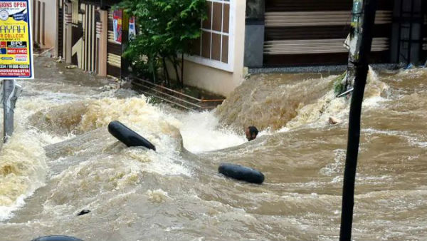  10 రోజుల్లో 101 చెరువుల ధ్వంసం