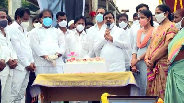 వాంటీర్, సచివాలయ వ్యవస్థకు ఏడాది..